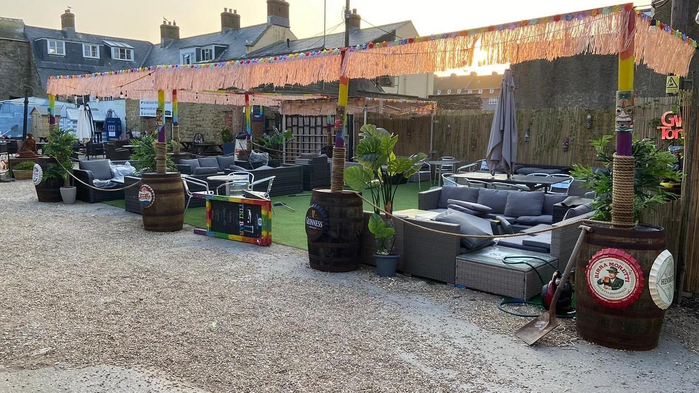 Tiki Bar Westbay limited · Photos 1